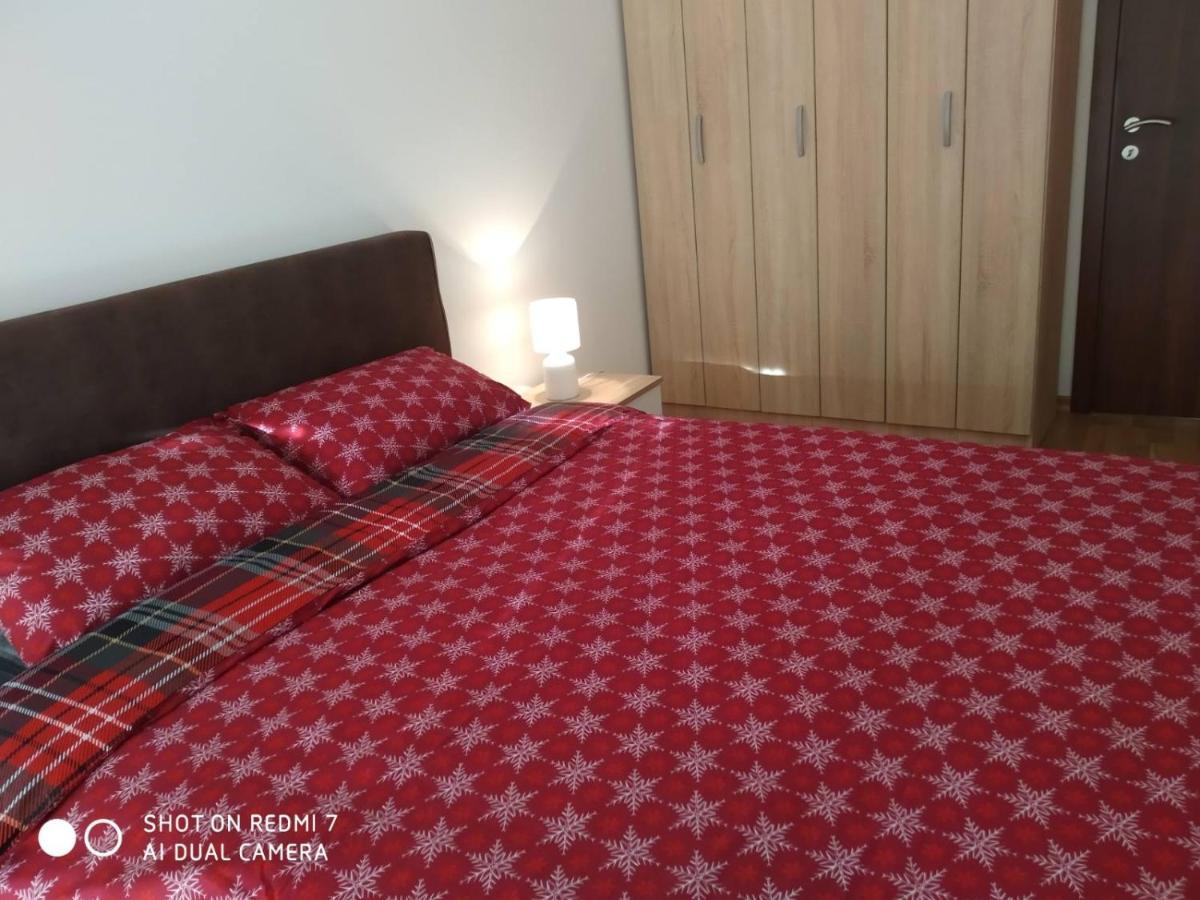 Aga Apartman Podgorica Eksteriør billede