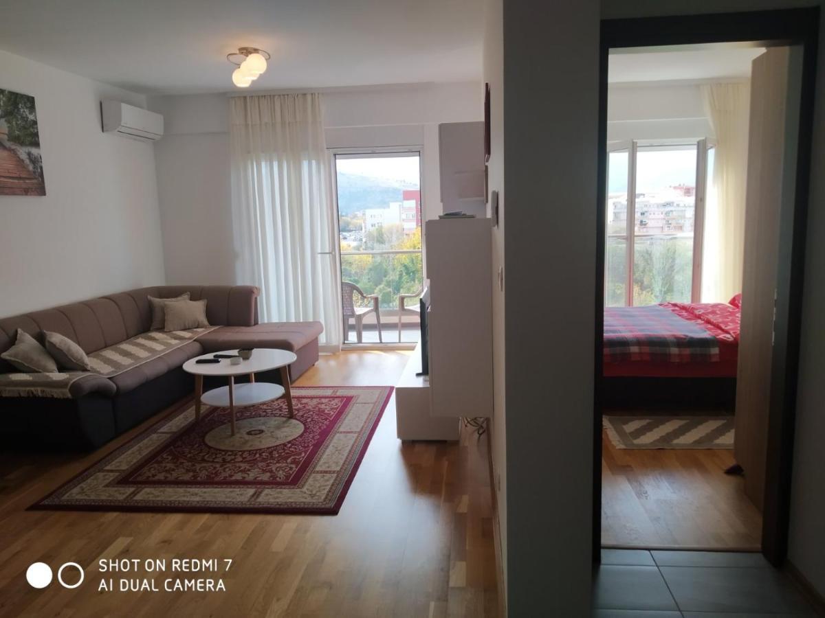 Aga Apartman Podgorica Eksteriør billede