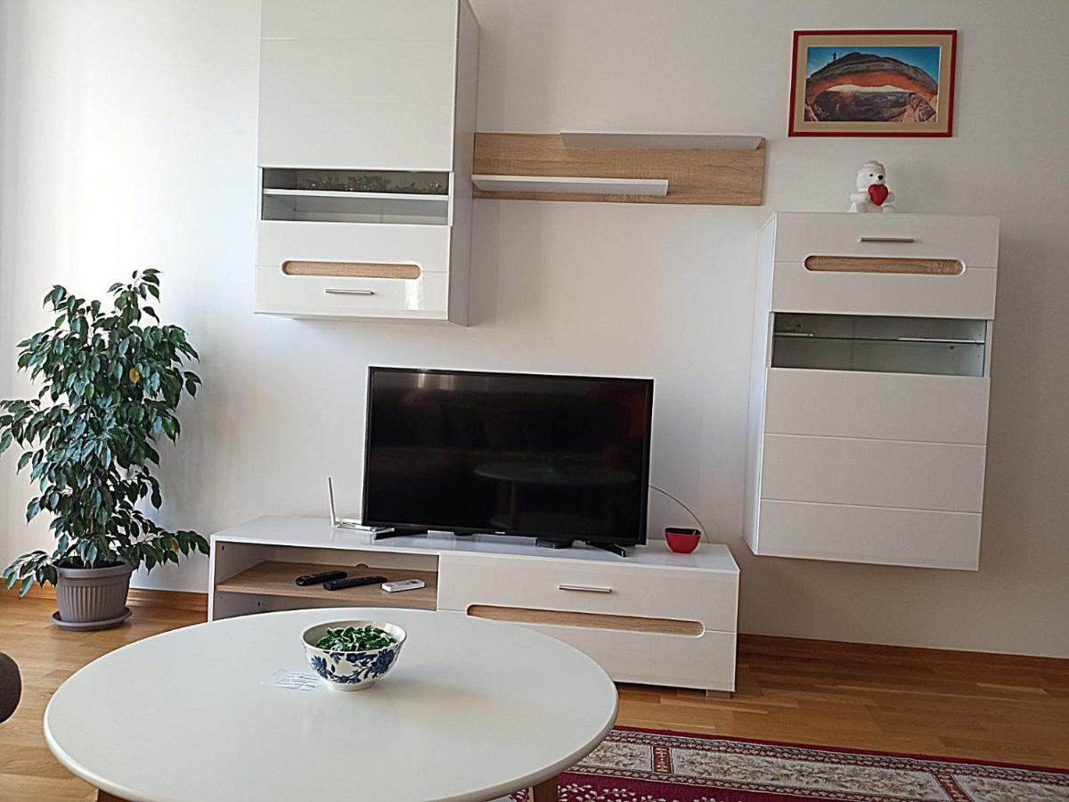 Aga Apartman Podgorica Eksteriør billede